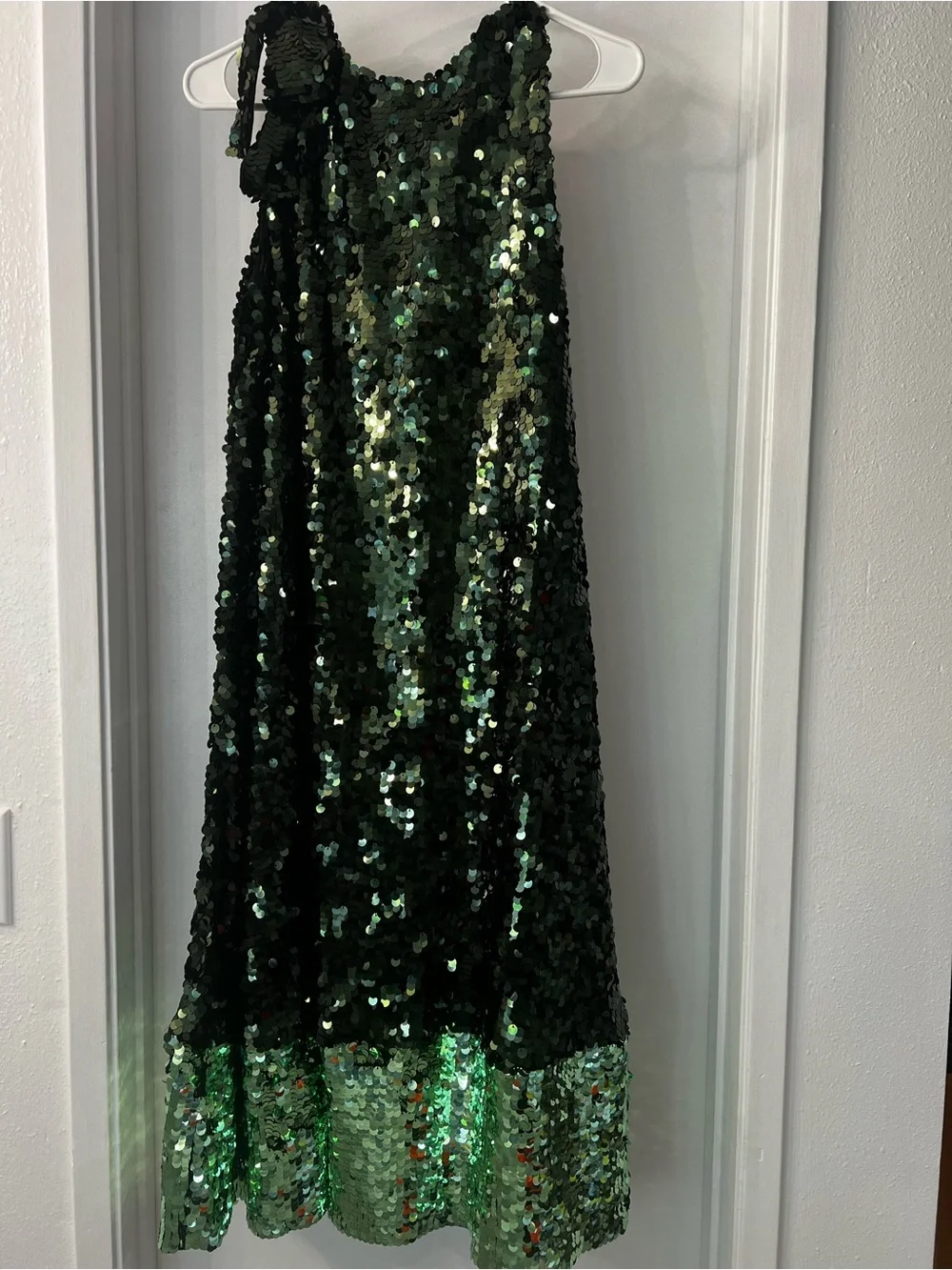 Zara NWOT Green Full Sequin V-neck A-line Midi Size XS-S wedding prom fancy